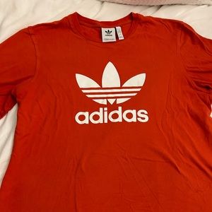 Adidas tee